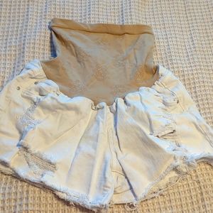 Jessica Simpson maternity shorts